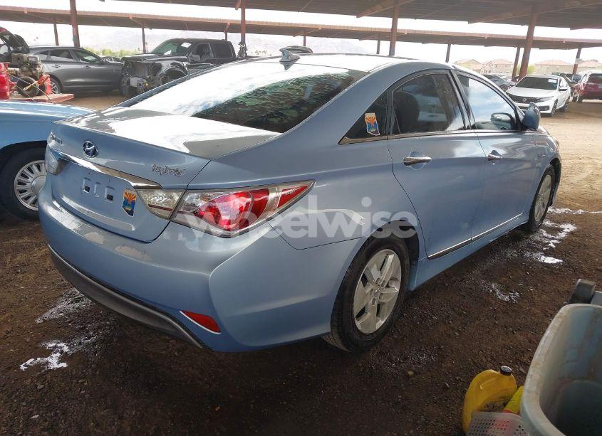 Photo 4 of 2012 Hyundai Sonata HYBRID (VIN KMHEC4A43CA044462)