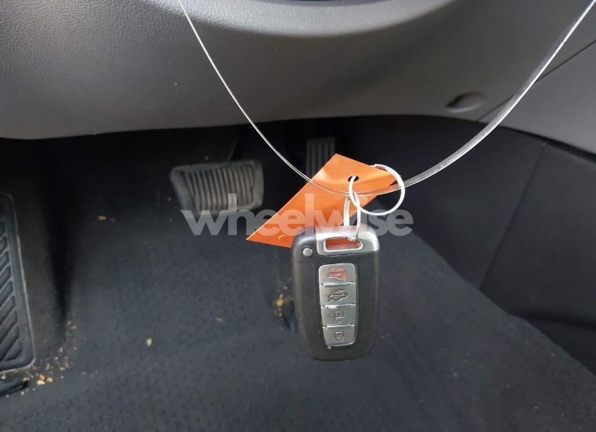 Photo 11 of 2012 Hyundai Sonata HYBRID (VIN KMHEC4A43CA047930)