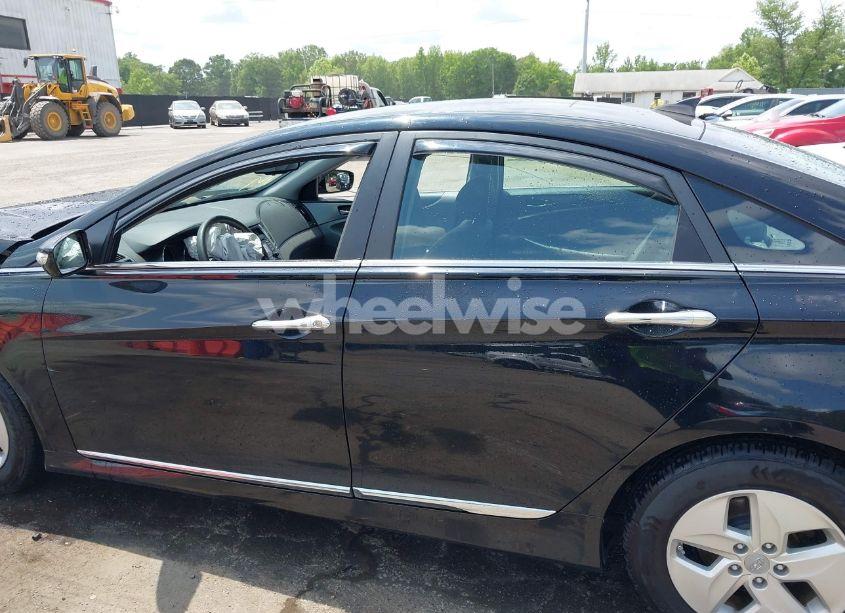 Photo 15 of 2012 Hyundai Sonata HYBRID (VIN KMHEC4A43CA047930)