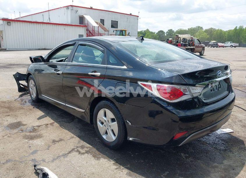 Photo 3 of 2012 Hyundai Sonata HYBRID (VIN KMHEC4A43CA047930)