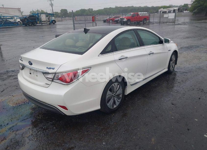Photo 4 of 2013 Hyundai Sonata HYBRID LIMITED (VIN KMHEC4A43DA068844)