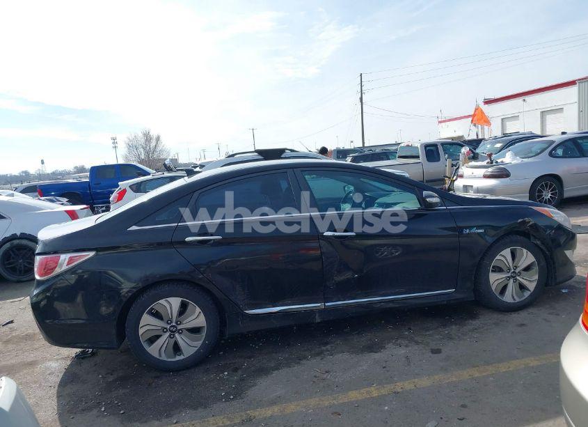 Photo 13 of 2013 Hyundai Sonata HYBRID LIMITED (VIN KMHEC4A43DA097471)