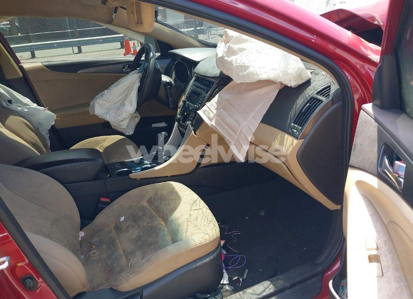 Photo 5 of 2014 Hyundai Sonata HYBRID (VIN KMHEC4A43EA116425)