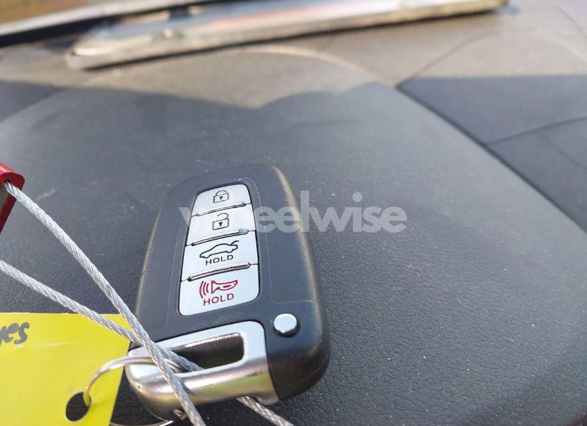 Photo 11 of 2014 Hyundai Sonata HYBRID (VIN KMHEC4A43EA117445)