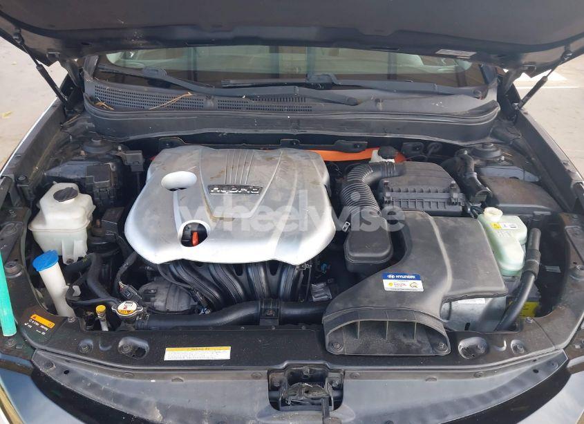 Photo 10 of 2015 Hyundai Sonata HYBRID BASE (A6) (VIN KMHEC4A43FA119455)