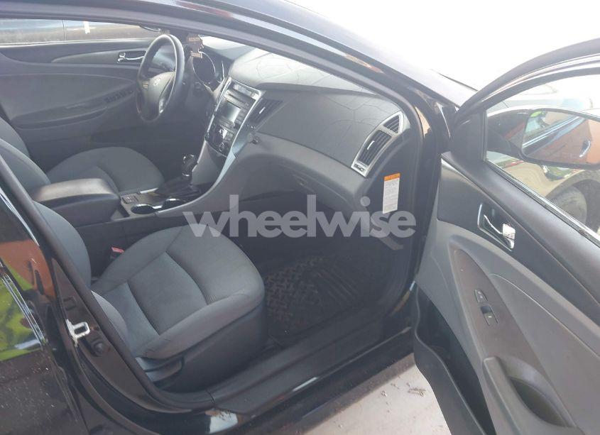 Photo 5 of 2015 Hyundai Sonata HYBRID BASE (A6) (VIN KMHEC4A43FA119455)