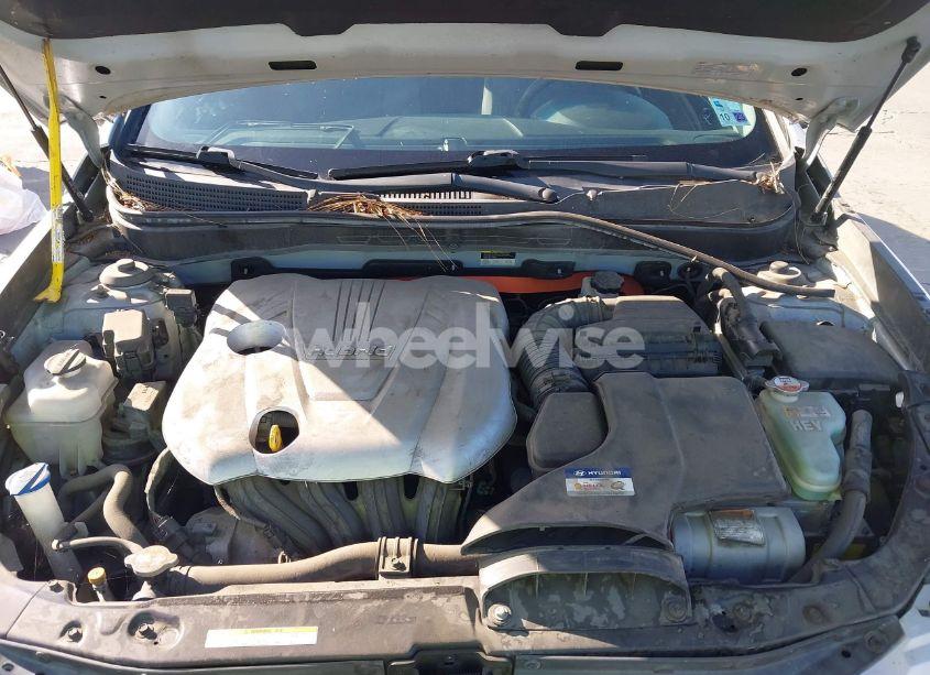 Photo 10 of 2012 Hyundai Sonata HYBRID (VIN KMHEC4A44CA026522)