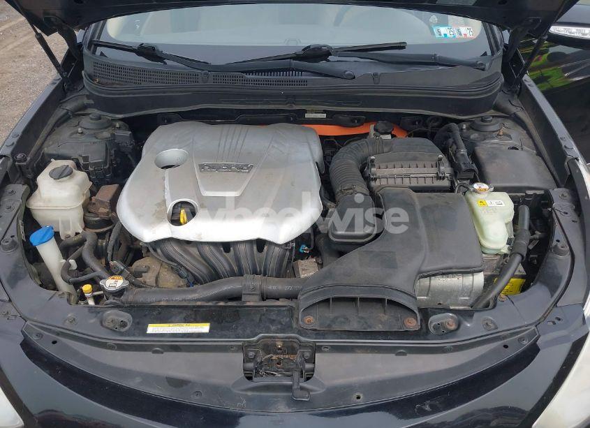 Photo 10 of 2012 Hyundai Sonata HYBRID (VIN KMHEC4A44CA043692)