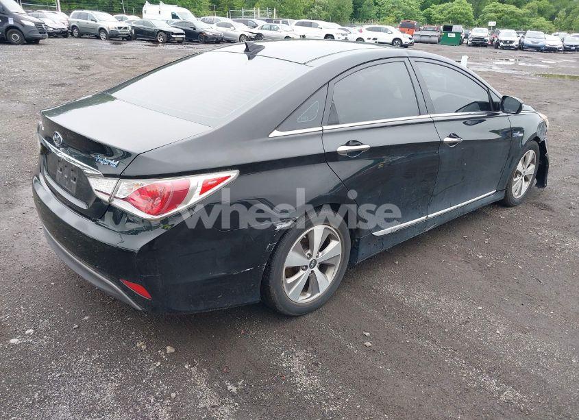 Photo 4 of 2012 Hyundai Sonata HYBRID (VIN KMHEC4A44CA059150)