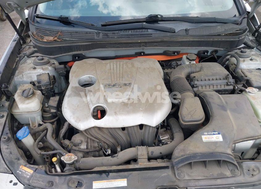 Photo 10 of 2013 Hyundai Sonata HYBRID LIMITED (VIN KMHEC4A44DA100961)