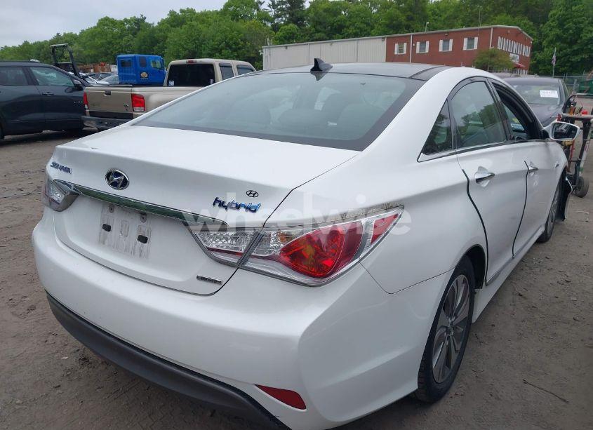 Photo 4 of 2015 Hyundai Sonata HYBRID LIMITED (VIN KMHEC4A44FA128102)