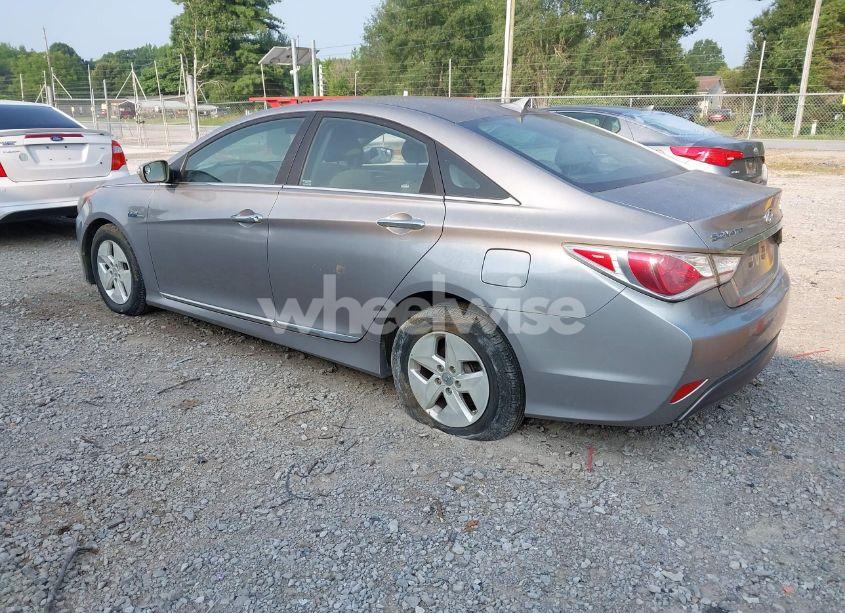 Photo 3 of 2011 Hyundai Sonata HYBRID (VIN KMHEC4A45BA007248)