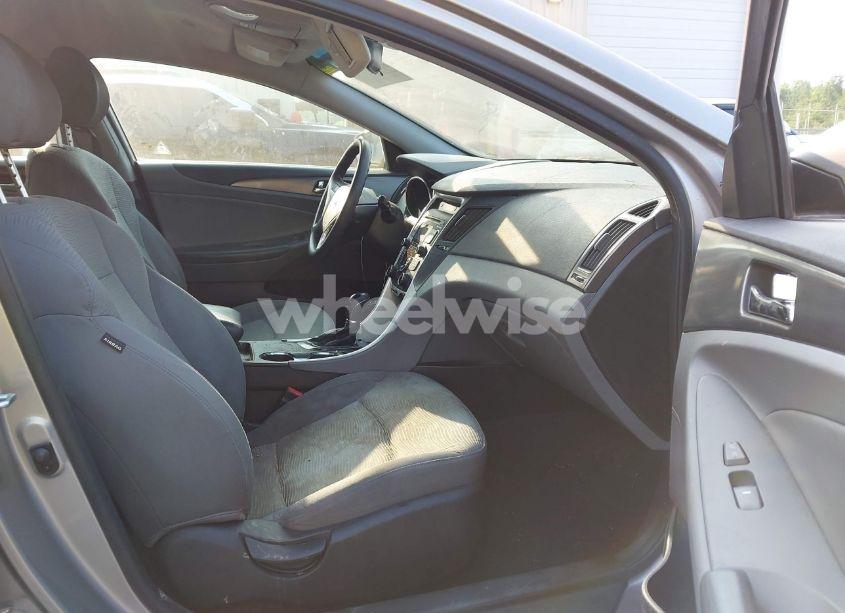 Photo 5 of 2011 Hyundai Sonata HYBRID (VIN KMHEC4A45BA007248)