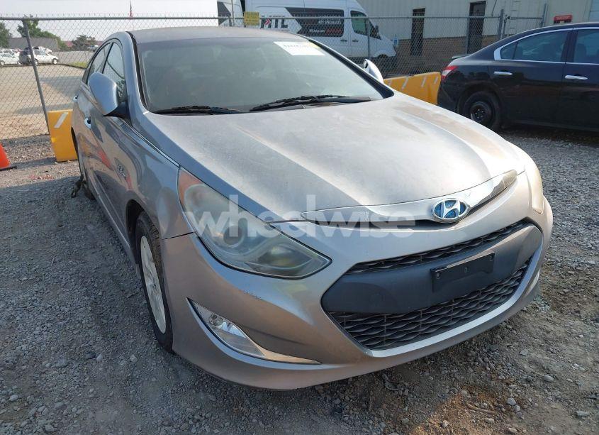 Photo 6 of 2011 Hyundai Sonata HYBRID (VIN KMHEC4A45BA007248)