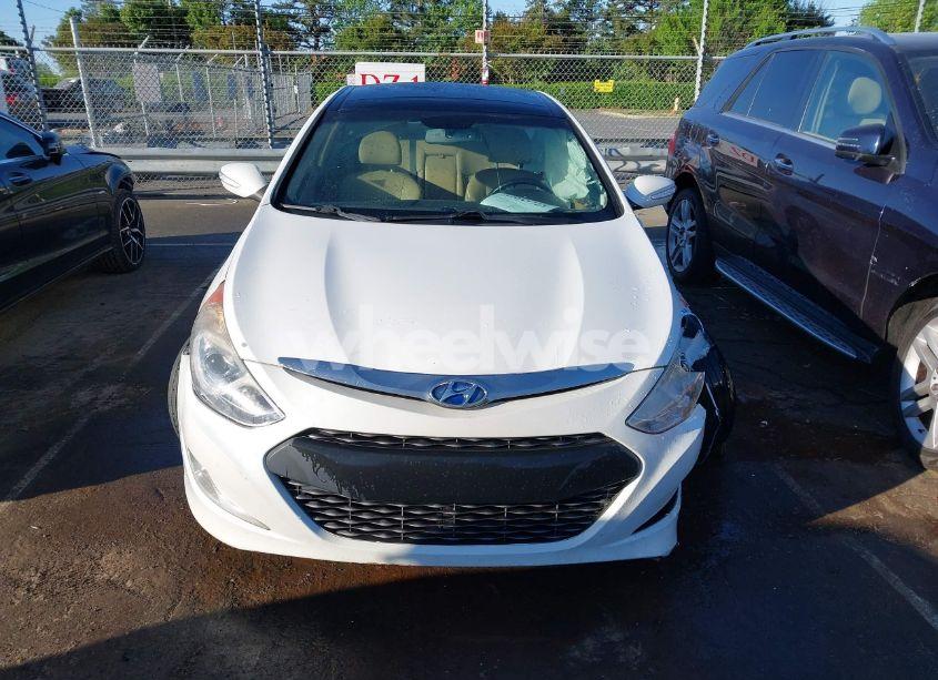 Photo 12 of 2013 Hyundai Sonata HYBRID LIMITED (VIN KMHEC4A45DA050118)