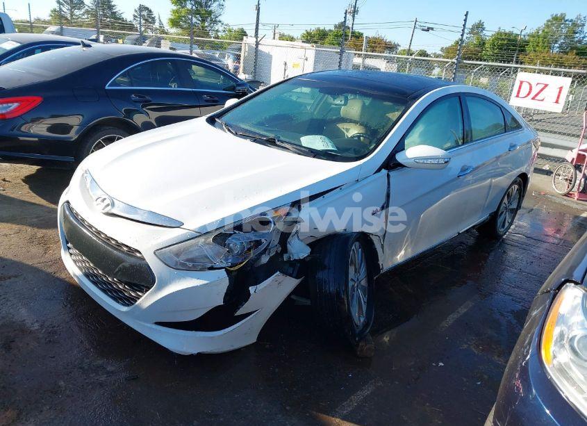 Photo 2 of 2013 Hyundai Sonata HYBRID LIMITED (VIN KMHEC4A45DA050118)