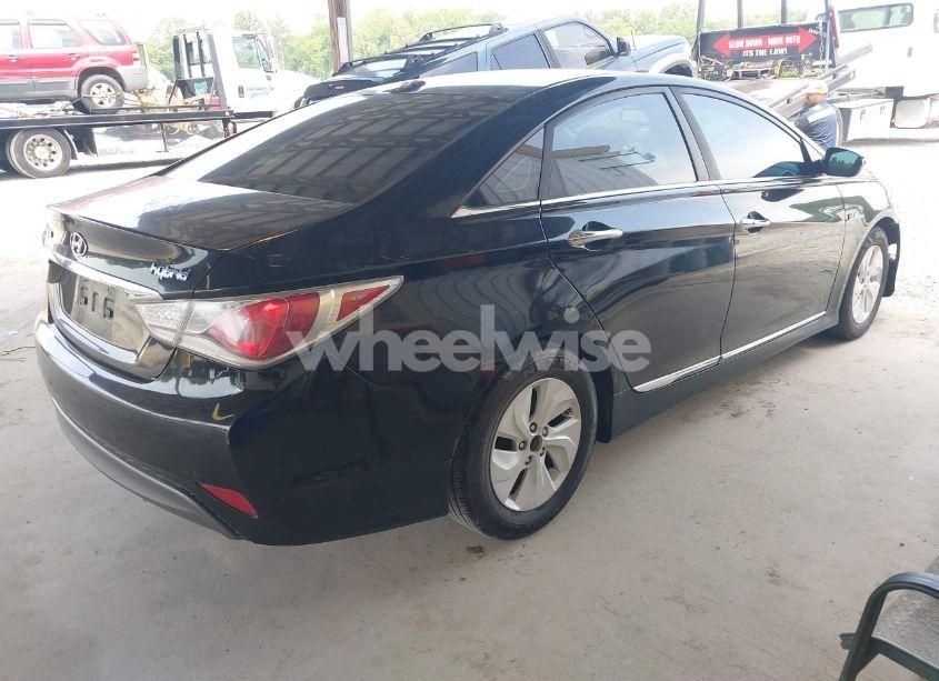 Photo 4 of 2013 Hyundai Sonata HYBRID (VIN KMHEC4A45DA087265)