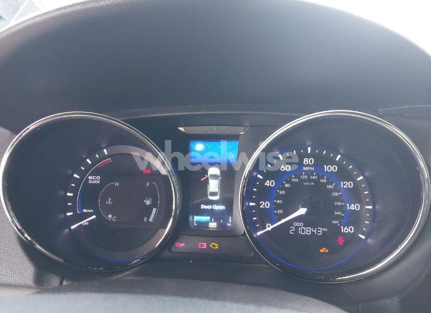 Photo 7 of 2013 Hyundai Sonata HYBRID (VIN KMHEC4A45DA087265)