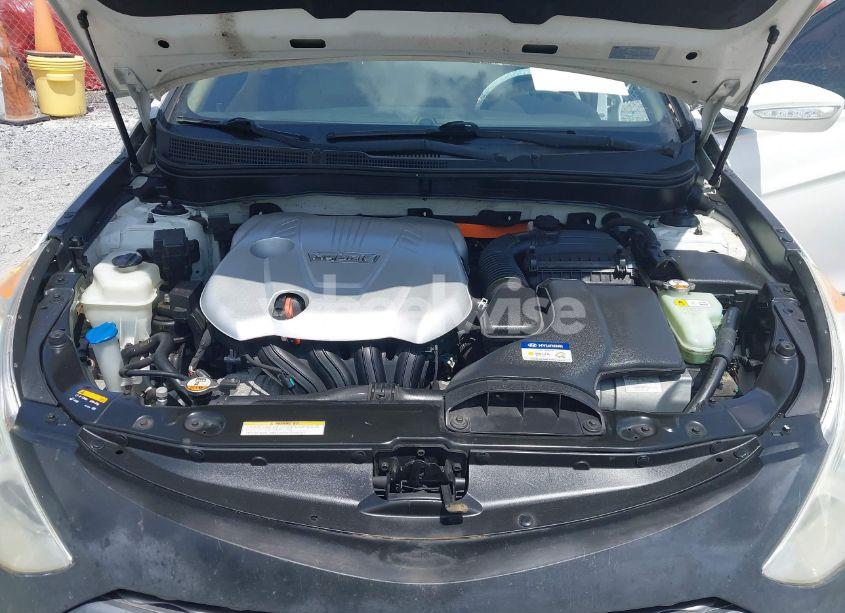 Photo 10 of 2013 Hyundai Sonata HYBRID LIMITED (VIN KMHEC4A45DA093941)