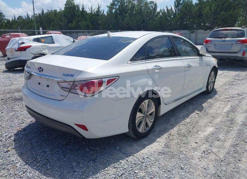Photo 4 of 2013 Hyundai Sonata HYBRID LIMITED (VIN KMHEC4A45DA093941)