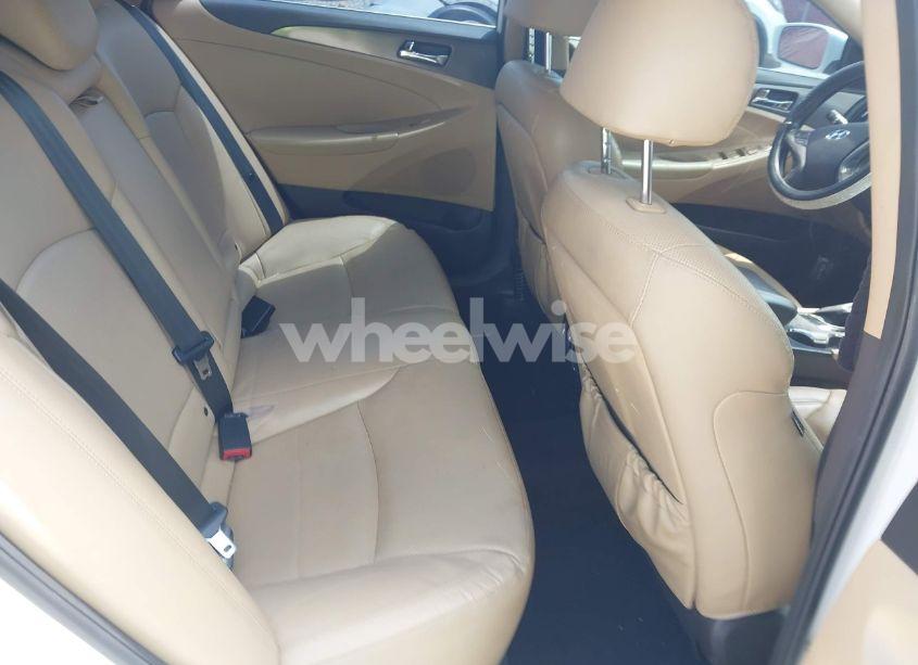 Photo 8 of 2013 Hyundai Sonata HYBRID LIMITED (VIN KMHEC4A45DA093941)