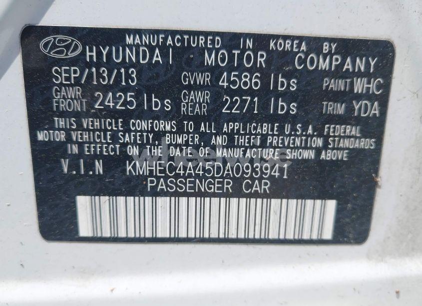 Photo 9 of 2013 Hyundai Sonata HYBRID LIMITED (VIN KMHEC4A45DA093941)