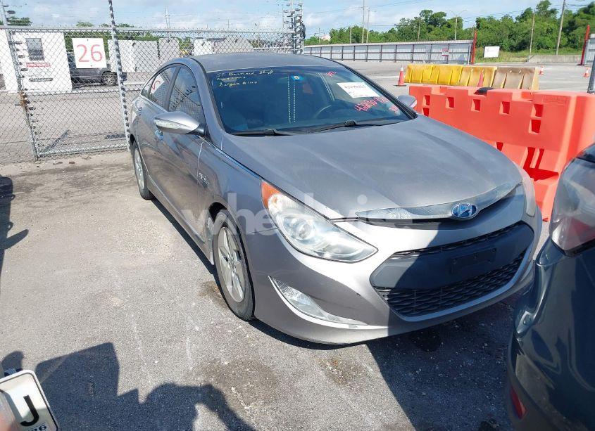2011 Hyundai Sonata HYBRID (VIN KMHEC4A46BA005847) main photo