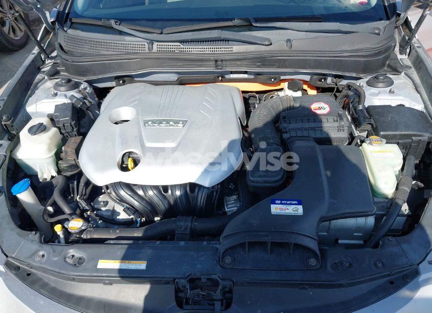 Photo 10 of 2011 Hyundai Sonata HYBRID (VIN KMHEC4A46BA005847)