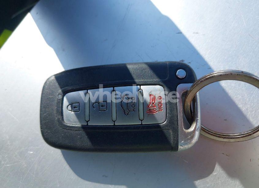 Photo 11 of 2011 Hyundai Sonata HYBRID (VIN KMHEC4A46BA005847)