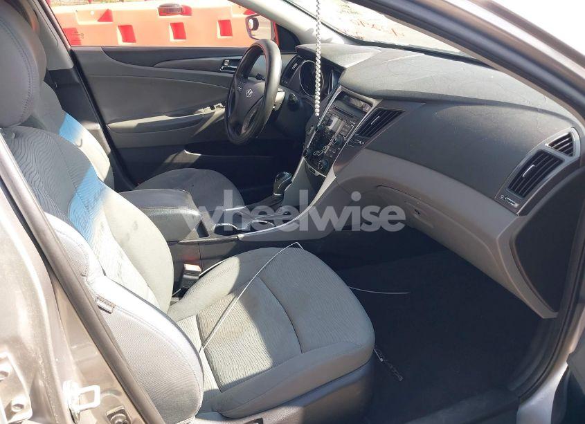 Photo 5 of 2011 Hyundai Sonata HYBRID (VIN KMHEC4A46BA005847)