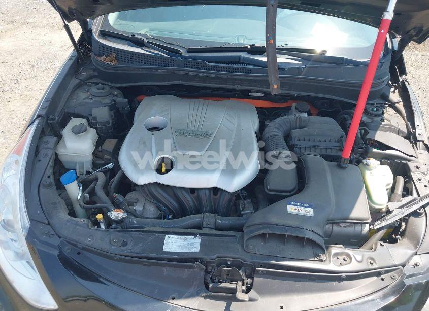 Photo 10 of 2012 Hyundai Sonata HYBRID (VIN KMHEC4A46CA020902)