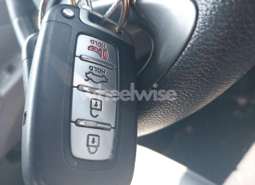 Photo 11 of 2012 Hyundai Sonata HYBRID (VIN KMHEC4A46CA020902)