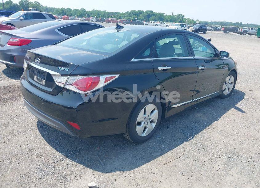 Photo 4 of 2012 Hyundai Sonata HYBRID (VIN KMHEC4A46CA020902)