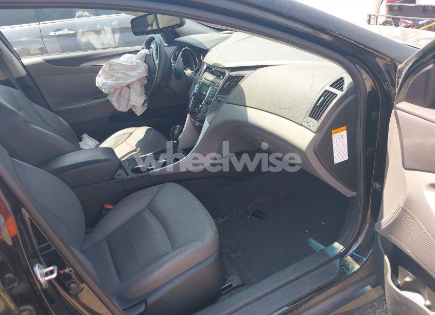 Photo 5 of 2012 Hyundai Sonata HYBRID (VIN KMHEC4A46CA020902)