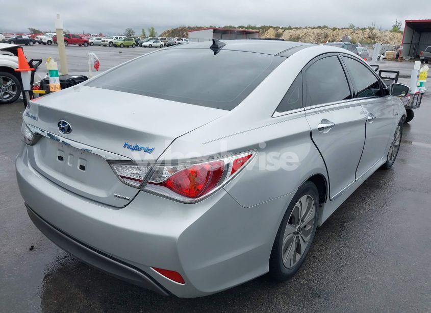 Photo 4 of 2013 Hyundai Sonata HYBRID LIMITED (VIN KMHEC4A46DA086142)