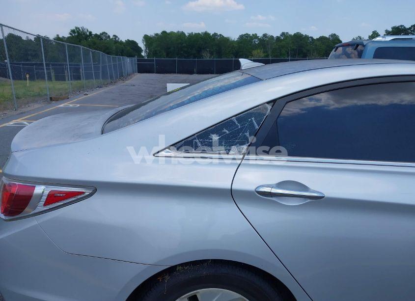 Photo 13 of 2014 Hyundai Sonata HYBRID (VIN KMHEC4A46EA110229)