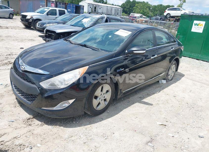 Photo 2 of 2012 Hyundai Sonata HYBRID (VIN KMHEC4A47CA032007)