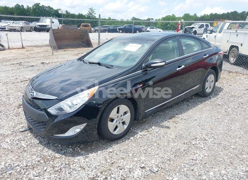 Photo 2 of 2012 Hyundai Sonata HYBRID (VIN KMHEC4A47CA032721)