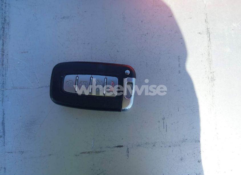 Photo 11 of 2012 Hyundai Sonata HYBRID (VIN KMHEC4A47CA036655)