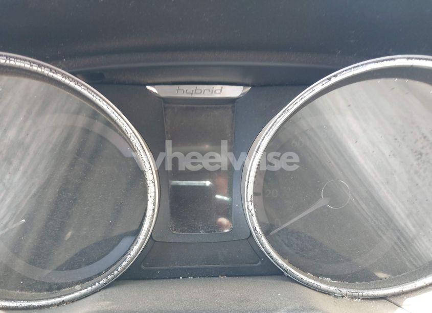 Photo 7 of 2012 Hyundai Sonata HYBRID (VIN KMHEC4A47CA036655)