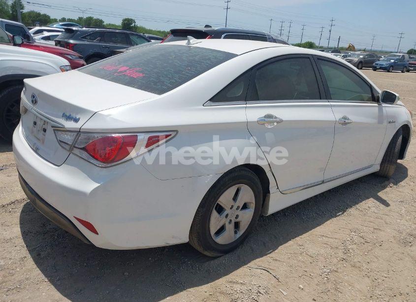 Photo 4 of 2012 Hyundai Sonata HYBRID (VIN KMHEC4A47CA044836)