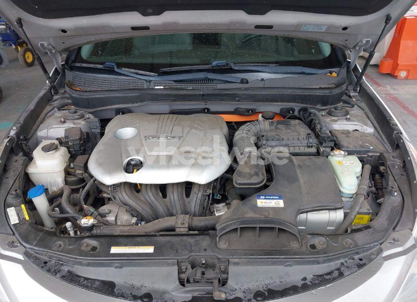 Photo 10 of 2012 Hyundai Sonata HYBRID (VIN KMHEC4A47CA060132)