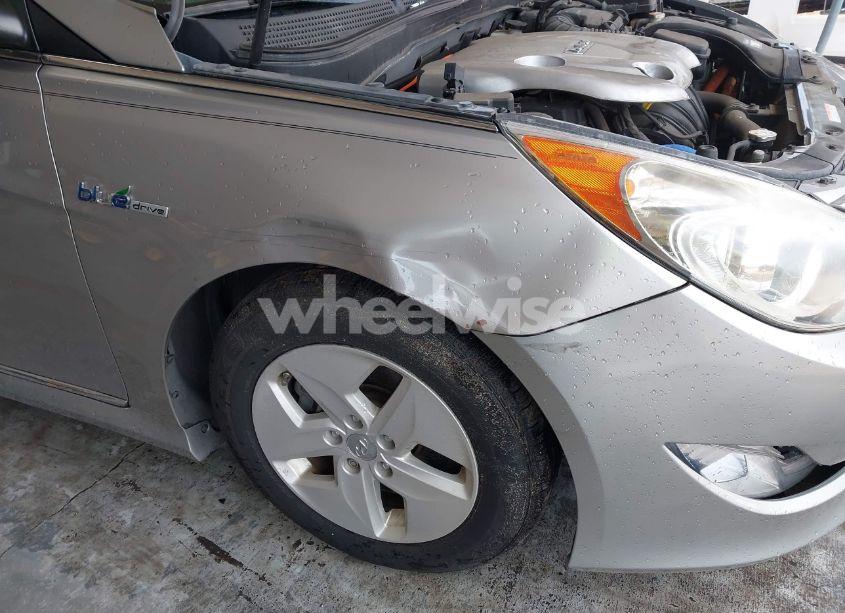 Photo 6 of 2012 Hyundai Sonata HYBRID (VIN KMHEC4A47CA060132)