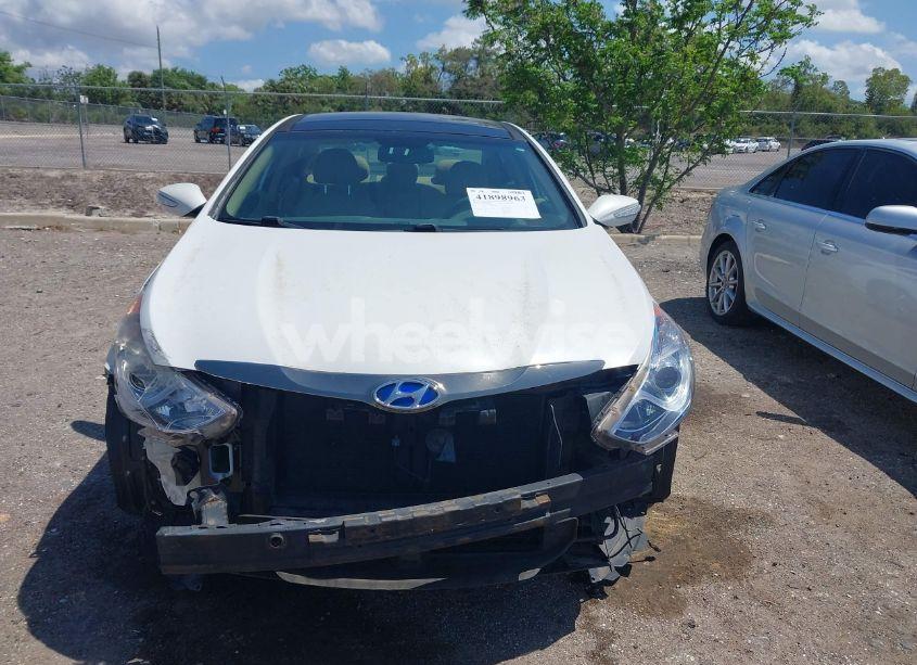 Photo 13 of 2013 Hyundai Sonata HYBRID LIMITED (VIN KMHEC4A47DA093438)