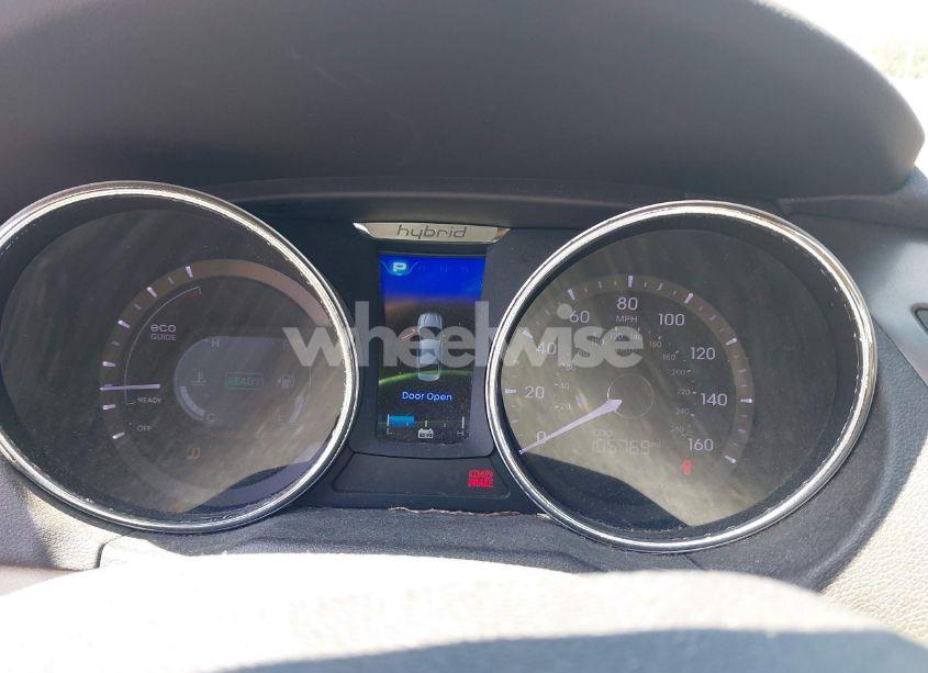 Photo 7 of 2013 Hyundai Sonata HYBRID LIMITED (VIN KMHEC4A47DA093438)