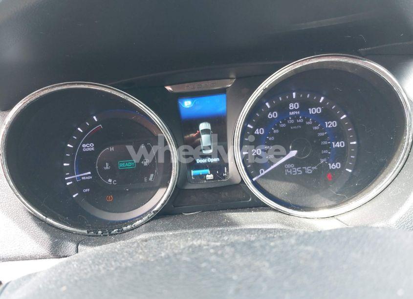 Photo 7 of 2015 Hyundai Sonata HYBRID (VIN KMHEC4A47FA123024)