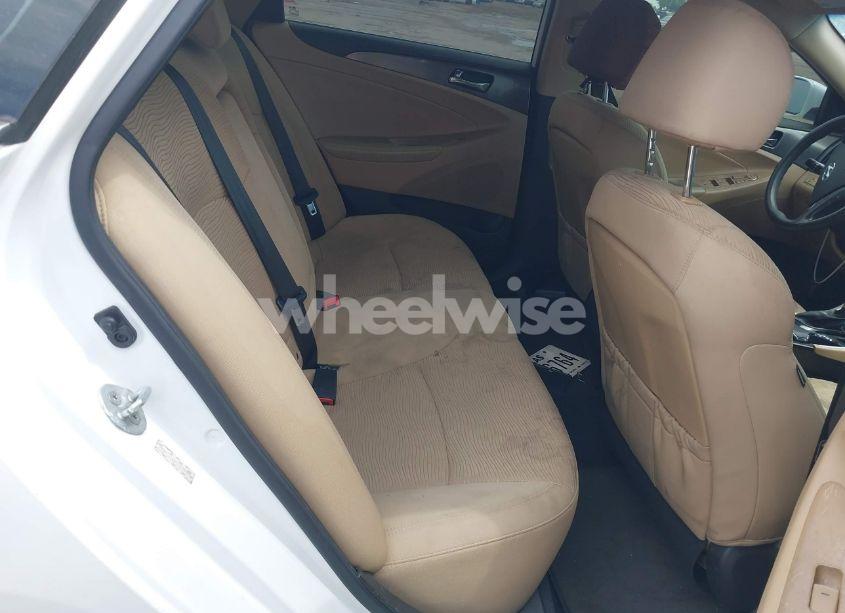 Photo 8 of 2015 Hyundai Sonata HYBRID (VIN KMHEC4A47FA134539)