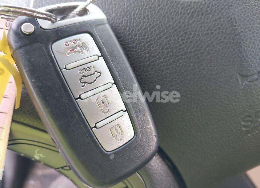 Photo 11 of 2011 Hyundai Sonata HYBRID (VIN KMHEC4A48BA018017)