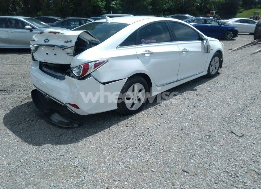 Photo 4 of 2011 Hyundai Sonata HYBRID (VIN KMHEC4A48BA018017)