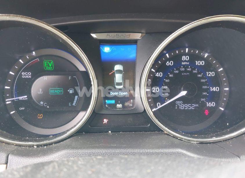 Photo 7 of 2011 Hyundai Sonata HYBRID (VIN KMHEC4A48BA018017)